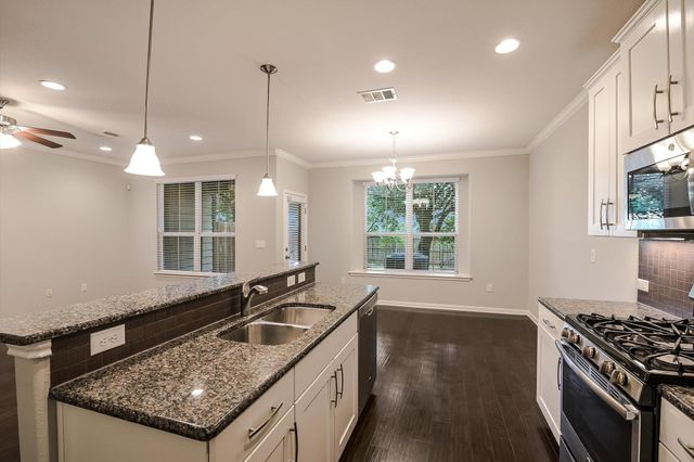 13400 Briarwick DR 2303, Austin, TX 78729