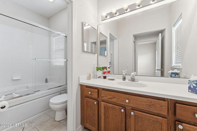 1725 FOREST LAKE Circle 3, Jacksonville, FL 32225