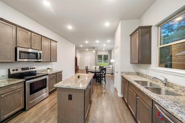 1007 Platte River Drive, Montgomery, TX 77316