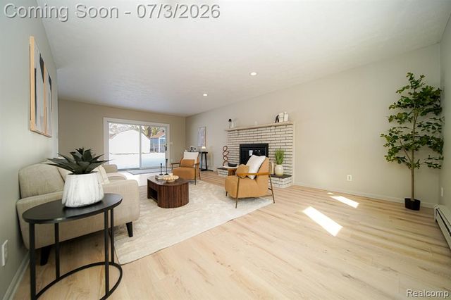 6578 Greene Haven Drive, Clarkston, MI 48348