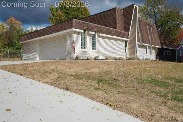 6578 Greene Haven Drive, Clarkston, MI 48348