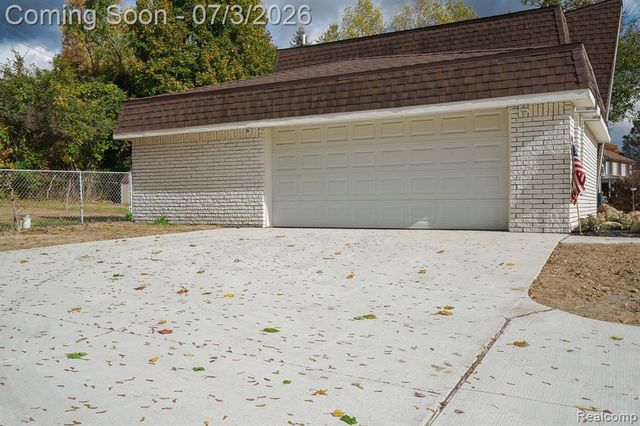 6578 Greene Haven Drive, Clarkston, MI 48348