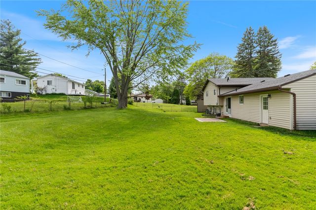218 Kusak Road, Henrietta, NY 14467