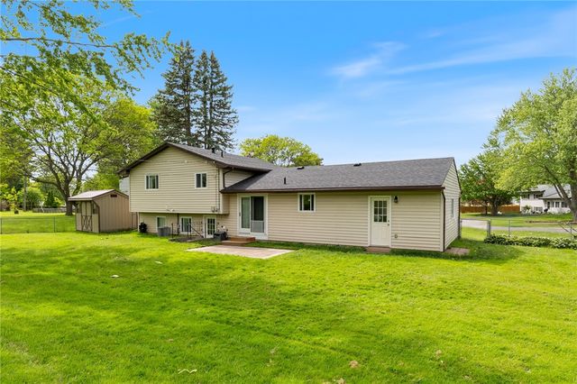 218 Kusak Road, Henrietta, NY 14467