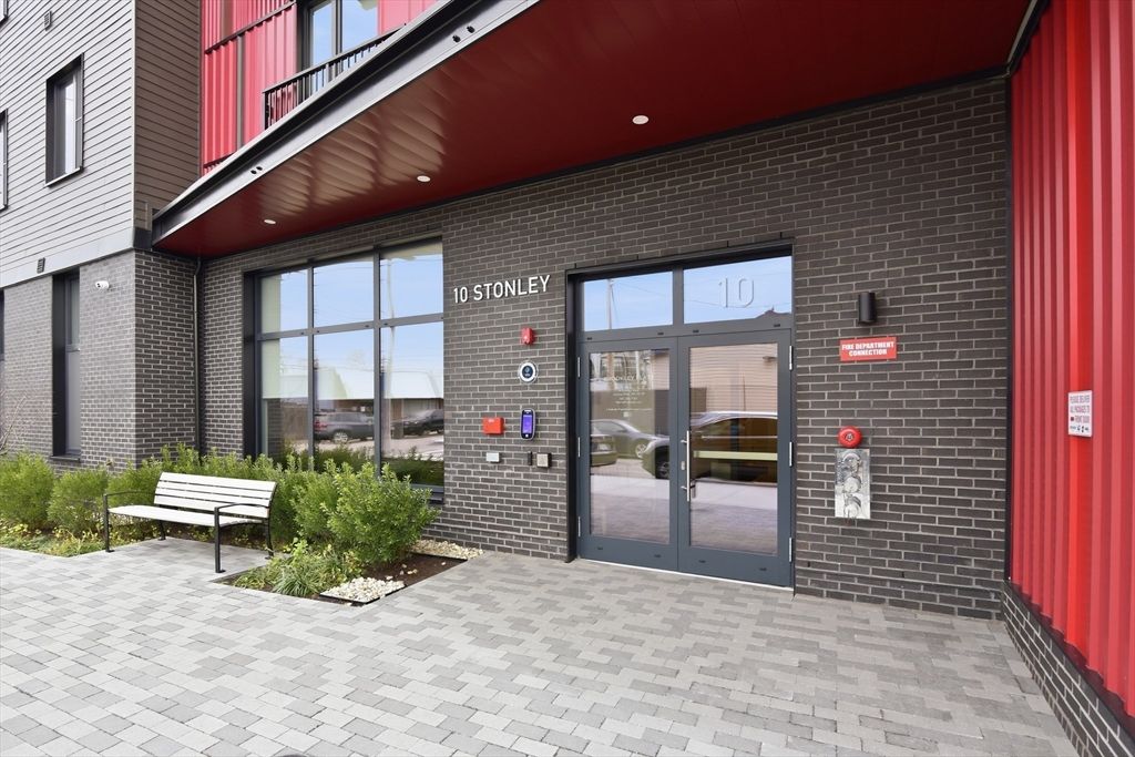 10 Stonley Road 102, Boston, MA 02130