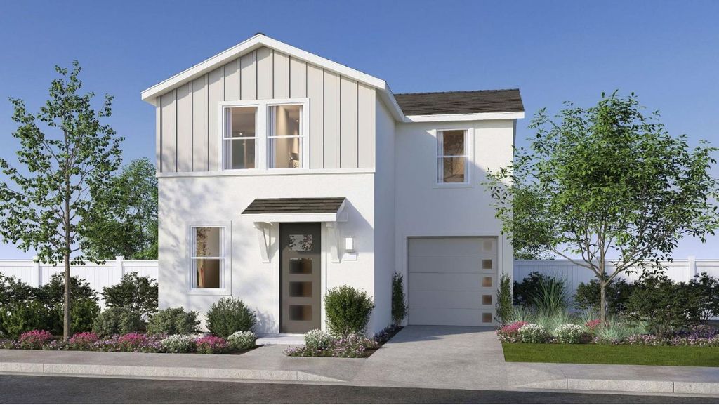 6540 E Cresthaven Drive, Fresno, CA 93727