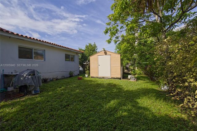 795 NE 146th St, North Miami, FL 33161