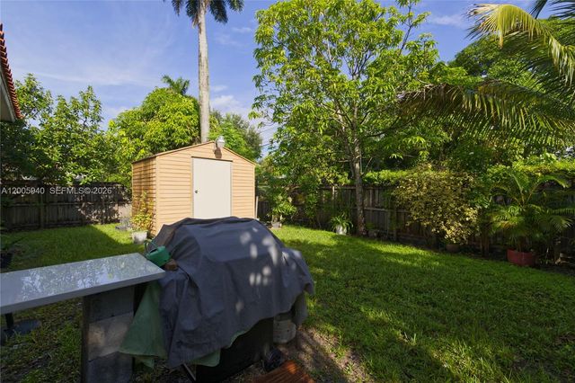 795 NE 146th St, North Miami, FL 33161