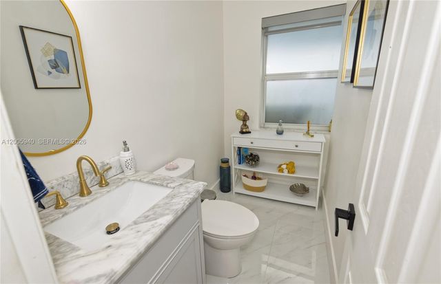 795 NE 146th St, North Miami, FL 33161