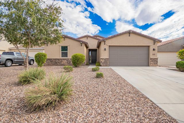 1035 W Carlsbad Drive, San Tan Valley, AZ 85140