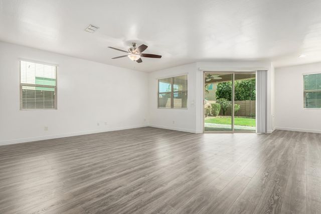 1035 W Carlsbad Drive, San Tan Valley, AZ 85140