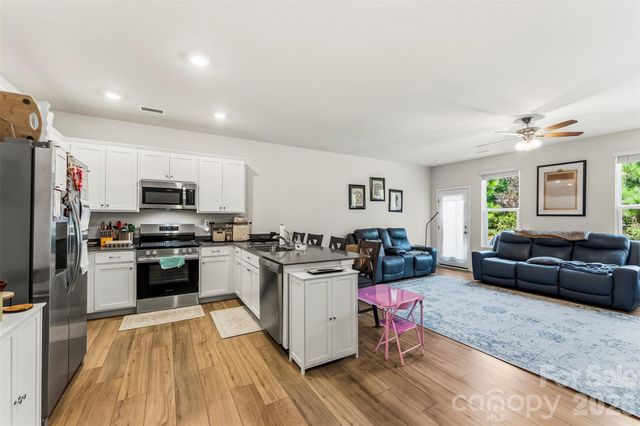 2629 Ruby Dixon Crossing Drive, Gastonia, NC 28056