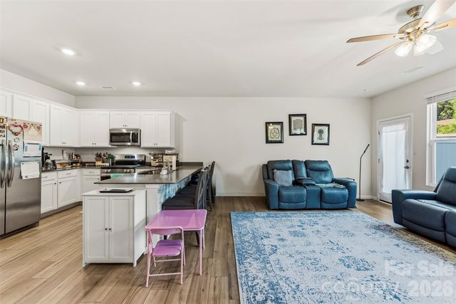 2629 Ruby Dixon Crossing Drive, Gastonia, NC 28056