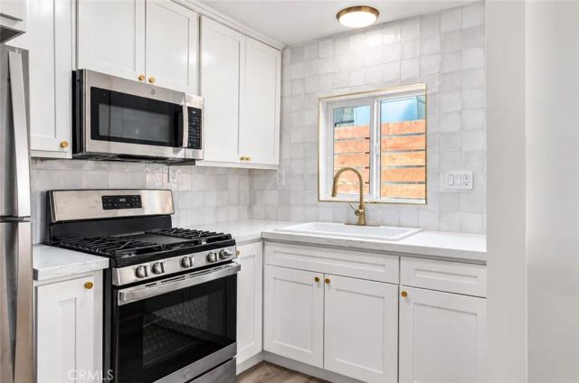 718 S Grande Vista, Los Angeles, CA 90023