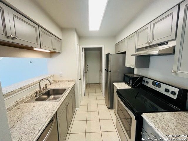 6321 Waddesdon Wood, San Antonio, TX 78233
