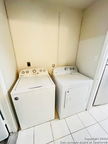 6321 Waddesdon Wood, San Antonio, TX 78233