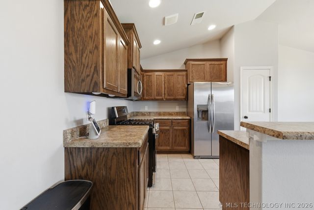 3913 W 104th Court S, Jenks, OK 74037