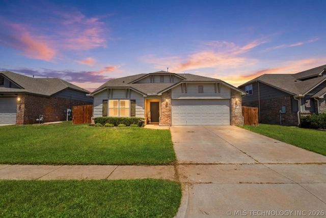 3913 W 104th Court S, Jenks, OK 74037