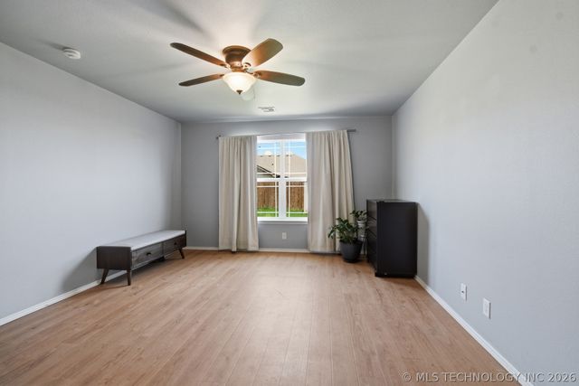3913 W 104th Court S, Jenks, OK 74037