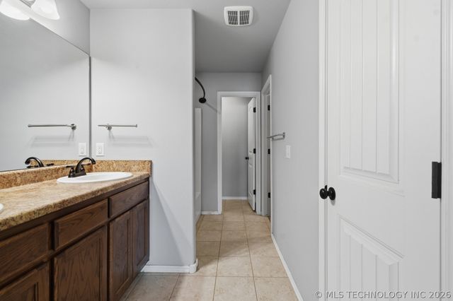 3913 W 104th Court S, Jenks, OK 74037
