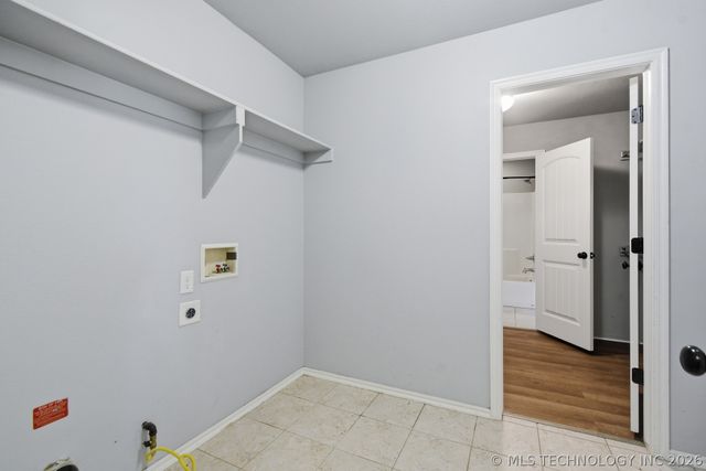 3913 W 104th Court S, Jenks, OK 74037