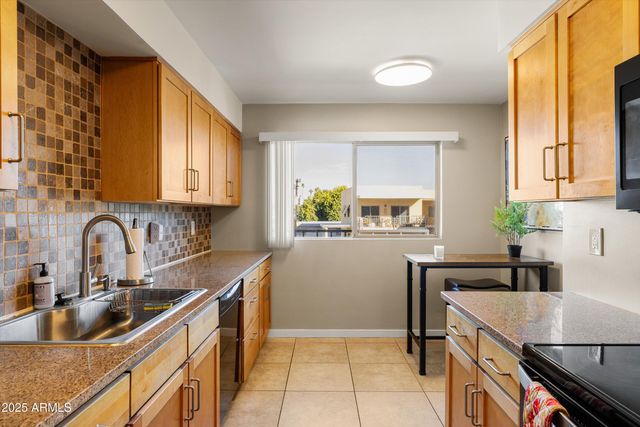 3600 N 5TH Avenue 302, Phoenix, AZ 85013