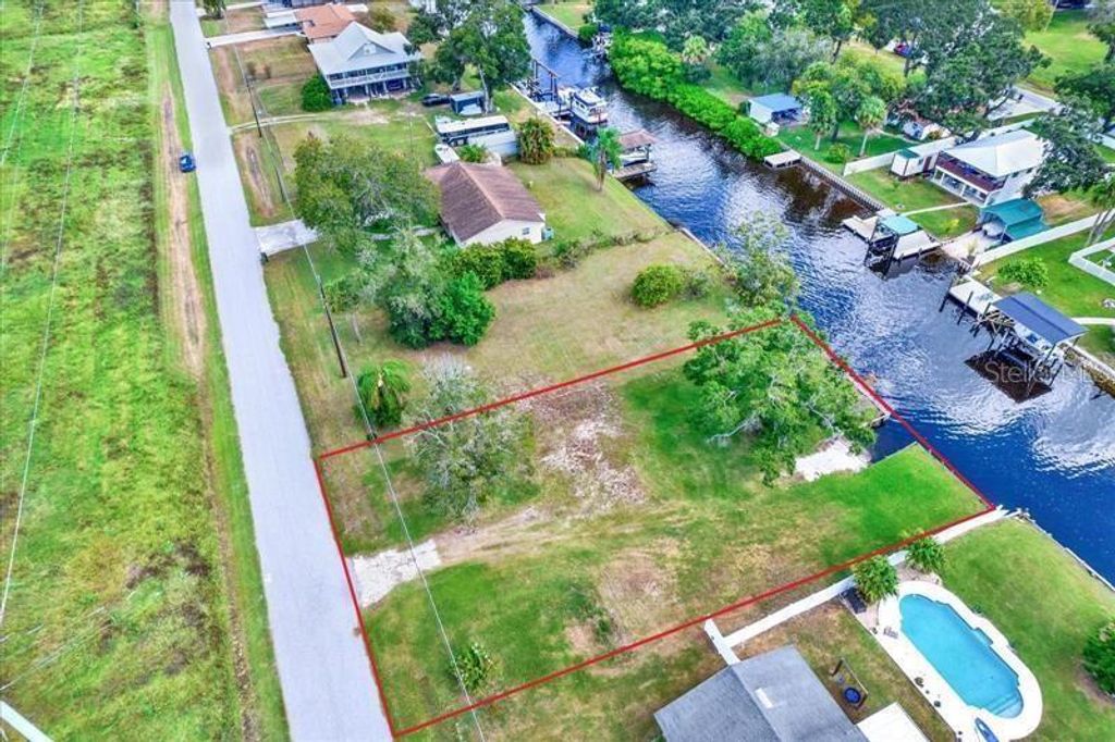 9924 PENINSULAR DRIVE, Gibsonton, FL 33534