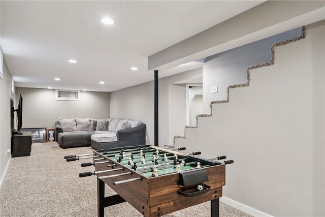 50 27th Avenue Drive SW, Cedar Rapids, IA 52404