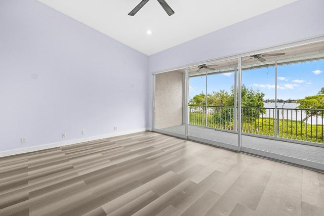 88 N Lakeshore Drive, Hypoluxo, FL 33462