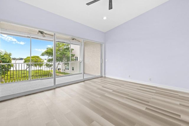 88 N Lakeshore Drive, Hypoluxo, FL 33462