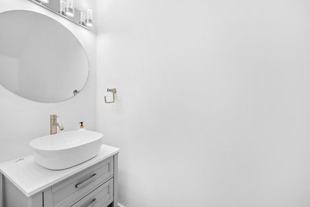 88 N Lakeshore Drive, Hypoluxo, FL 33462