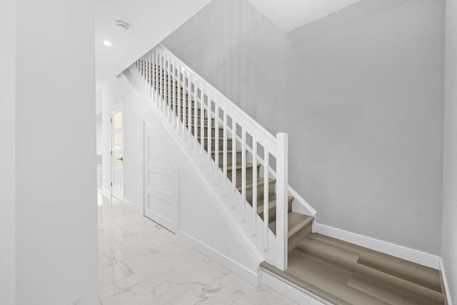 88 N Lakeshore Drive, Hypoluxo, FL 33462