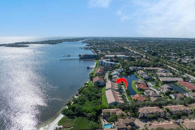 88 N Lakeshore Drive, Hypoluxo, FL 33462