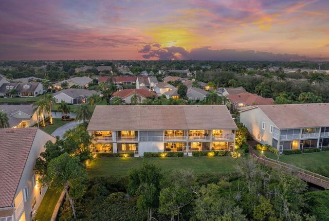 88 N Lakeshore Drive, Hypoluxo, FL 33462