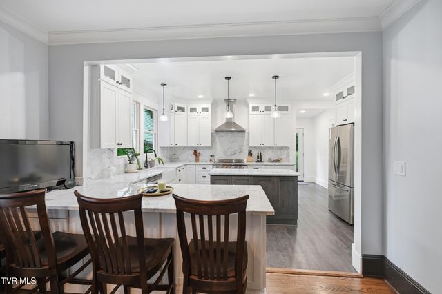406 East Cutler Street, Greeneville, TN 37743