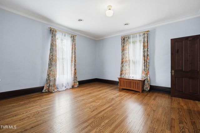 406 East Cutler Street, Greeneville, TN 37743