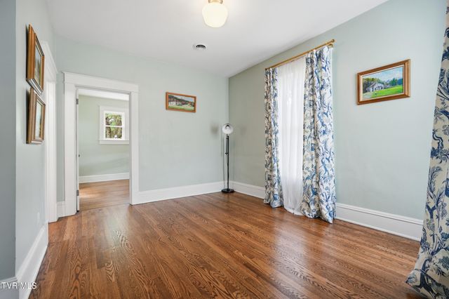 406 East Cutler Street, Greeneville, TN 37743
