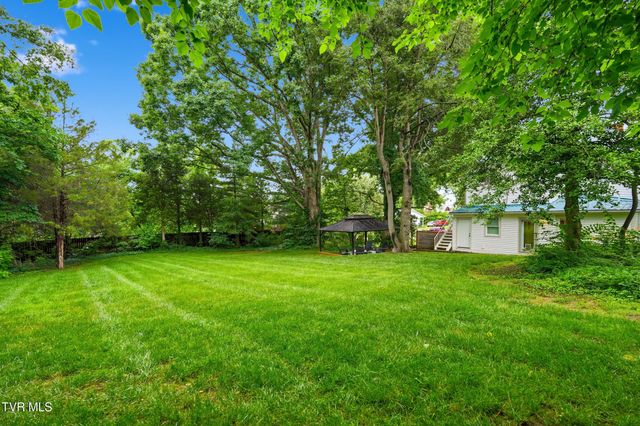 406 East Cutler Street, Greeneville, TN 37743