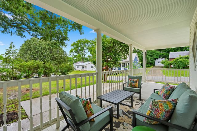 406 East Cutler Street, Greeneville, TN 37743