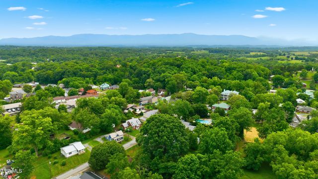 406 East Cutler Street, Greeneville, TN 37743