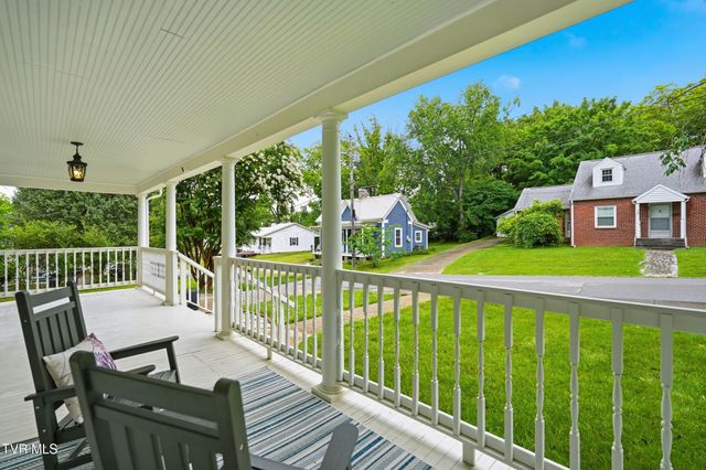 406 East Cutler Street, Greeneville, TN 37743