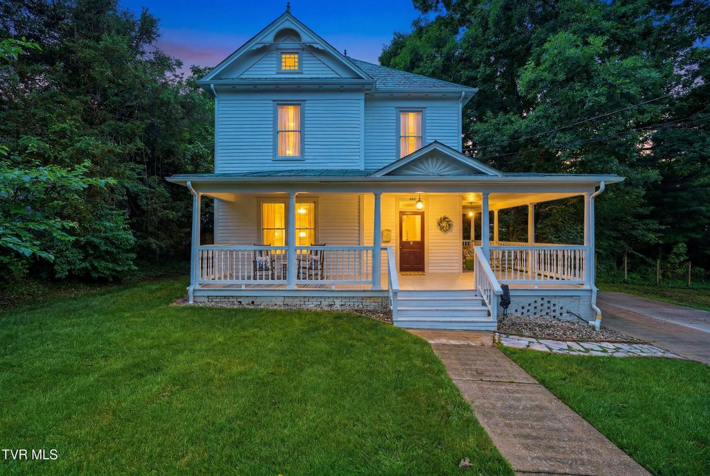 406 East Cutler Street, Greeneville, TN 37743