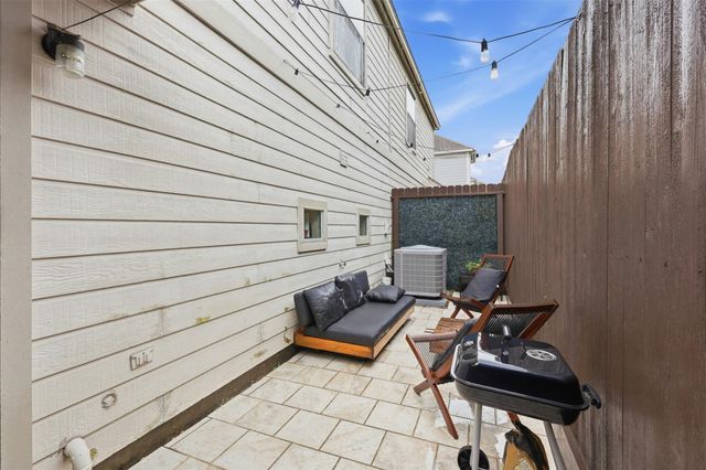 1923 Bailey Street, Houston, TX 77006