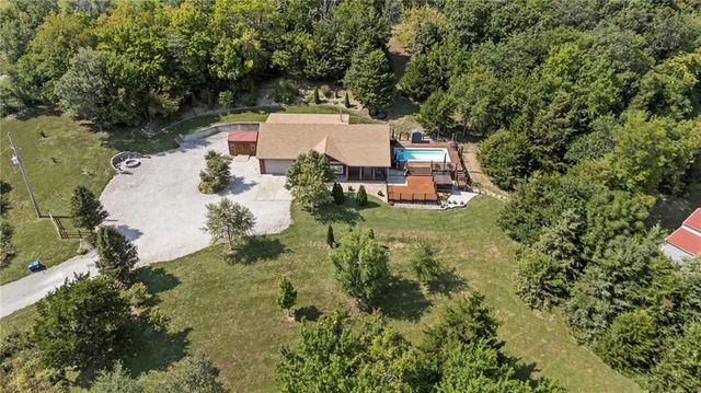 28818 W 303rd Street, Paola, KS 66071