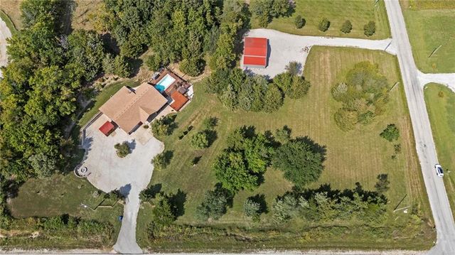 28818 W 303rd Street, Paola, KS 66071