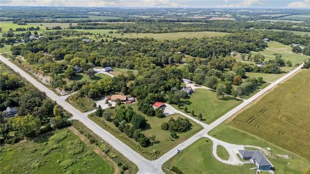 28818 W 303rd Street, Paola, KS 66071