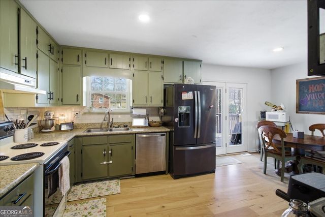 414 Hemlock Drive, Lawrenceville, GA 30046