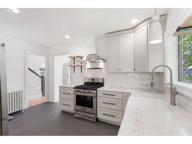 336 Ne ADAMS Ave, Chehalis, WA 98532