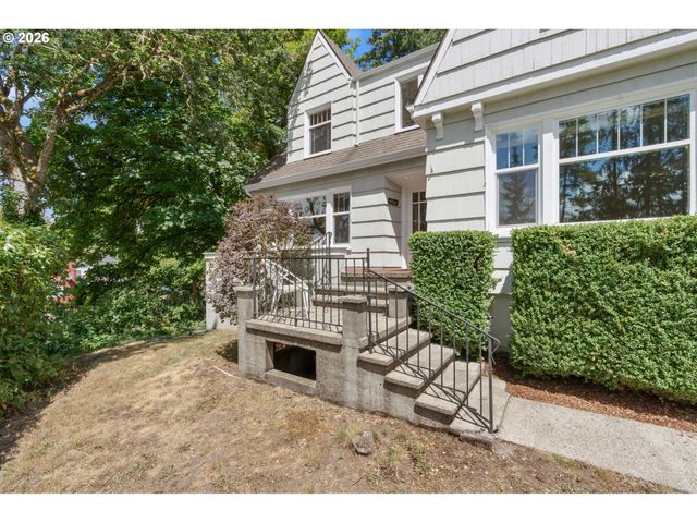 336 Ne ADAMS Ave, Chehalis, WA 98532