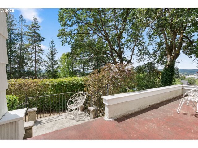 336 Ne ADAMS Ave, Chehalis, WA 98532